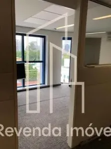 Sala Comercial à venda, 340m² no Vila Tramontano, São Paulo