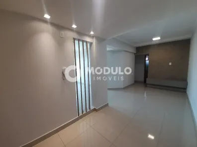 Apartamento com 3 Quartos para alugar, 93m² no Jaraguá, Uberlândia
