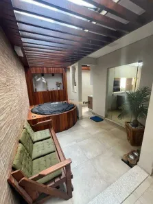 Casa com 3 Quartos à venda, 112m² no Cabral, Contagem