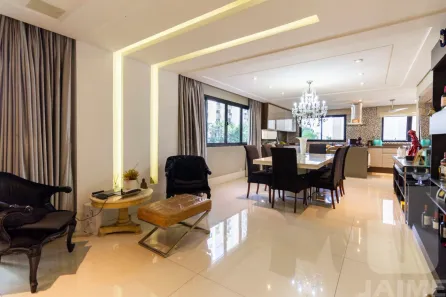 Apartamento com 3 Quartos para alugar, 210m² no Santa Cecília, São Paulo