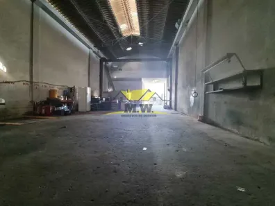 Galpão/Depósito/Armazém à venda, 300m² no Irajá, Rio de Janeiro