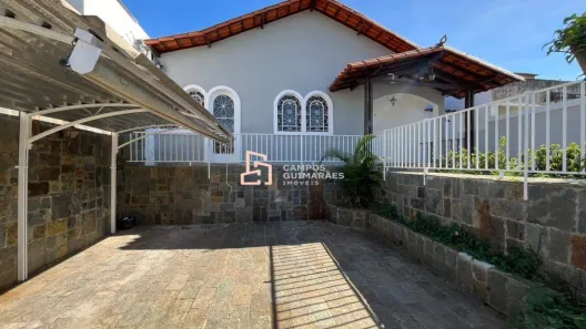 Casa com 3 Quartos para alugar, 185m² no Alípio de Melo, Belo Horizonte