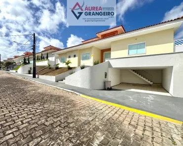 Casa de Condomínio com 5 Quartos para alugar, 270m² no Turu, São Luís