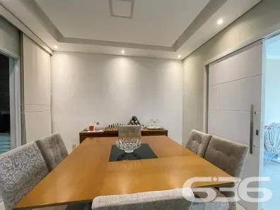 Sobrado com 3 Quartos à venda, 124m² no Vila Nova, Joinville