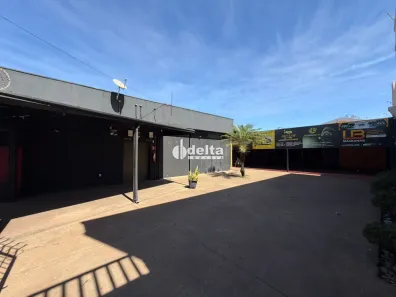 Ponto Comercial à venda, 600m² no Pacaembu, Uberlândia