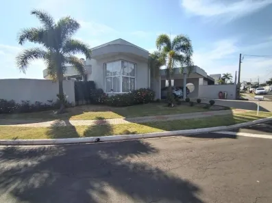 Casa de Condomínio com 3 Quartos à venda, 242m² no Estância Hípica, Nova Odessa