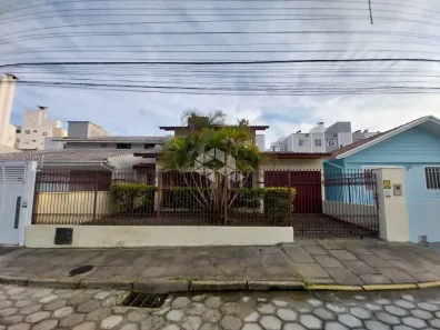 Casa com 3 Quartos à venda, 197m² no Abraão, Florianópolis