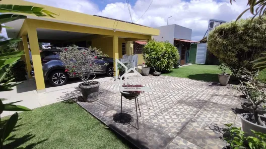 Sala Comercial com 5 Quartos para alugar, 200m² no Candelária, Natal