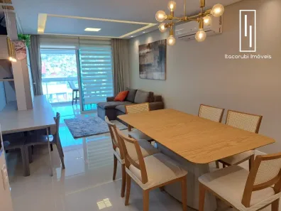 Apartamento com 2 Quartos para alugar, 101m² no Centro, Florianópolis