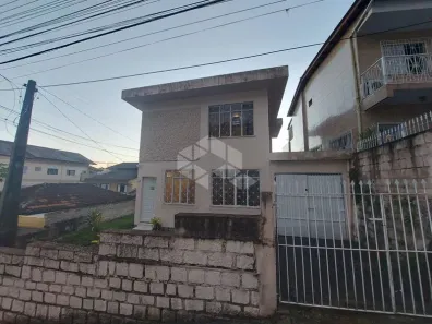 Casa com 3 Quartos para alugar, 60m² no Centro, Florianópolis