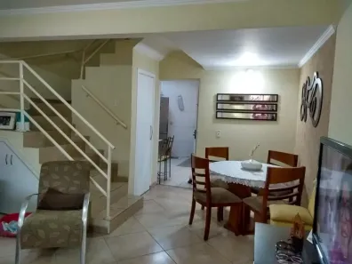 Sobrado com 2 Quartos à venda, 100m² no Parque Maria Domitila, São Paulo