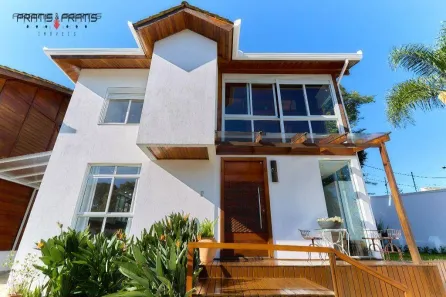 Casa com 3 Quartos à venda, 204m² no Bom Retiro, Curitiba