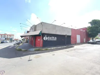 Ponto Comercial para alugar, 300m² no Umuarama, Uberlândia