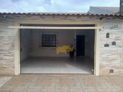 Casa com 2 Quartos à venda, 97m² no Parque Universitário, Rio Claro