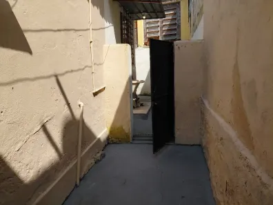 Casa com 1 Quarto para alugar, 40m² no Olaria, Rio de Janeiro