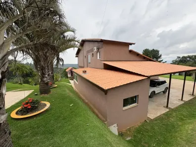 Fazenda/Sítio com 4 Quartos à venda, 304m² no Planalto Verde, São Roque