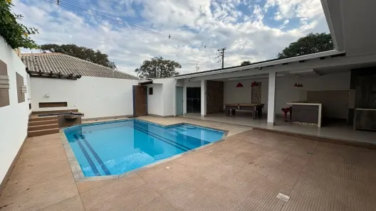 Casa de Condomínio com 4 Quartos à venda, 356m² no Zona 08, Maringá