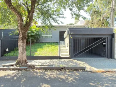 Casa com 3 Quartos para alugar, 250m² no Parque do Lago Juliana, Londrina