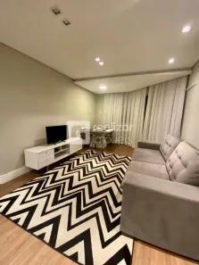 Apartamento com 3 Quartos para alugar, 81m² no Centro, Florianópolis