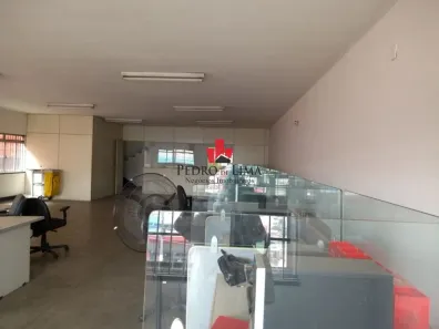 Prédio Comercial para alugar, 1000m² no Vila Marieta, São Paulo