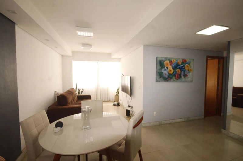 Apartamento com 3 quartos — Grajaú, Belo Horizonte