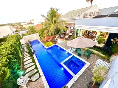 Casa de Condomínio com 4 Quartos para alugar, 473m² no Jardim Imperial, Cuiabá