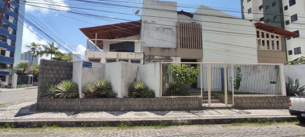 Sobrado com 4 Quartos à venda, 280m² no Treze de Julho, Aracaju