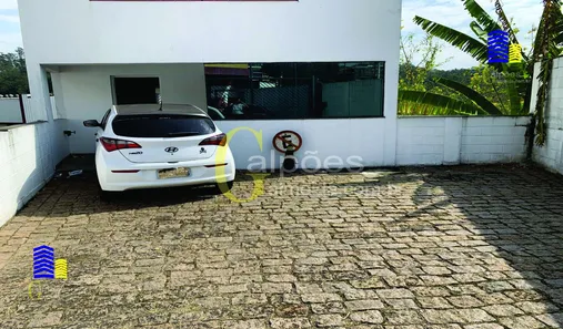 Galpão/Depósito/Armazém para alugar, 2400m² no Centro, Cotia