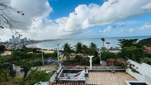 Casa com 7 Quartos à venda, 400m² no Ponta Negra, Natal