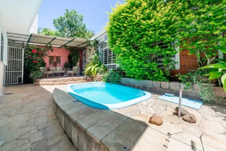 Casa com 3 Quartos à venda, 227m² no Três Figueiras, Porto Alegre