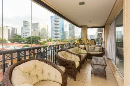 Apartamento com 3 Quartos à venda, 180m² no Vila Nova Conceição, São Paulo
