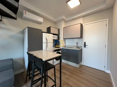 Apartamento com 1 Quarto para alugar, 45m² no Centro, Curitiba