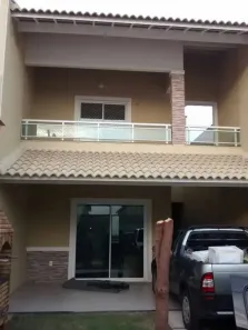 Casa com 4 Quartos para alugar, 275m² no Lagoa Redonda, Fortaleza