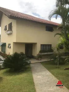 Sobrado com 3 Quartos à venda, 306m² no Vila Oliveira, Mogi das Cruzes
