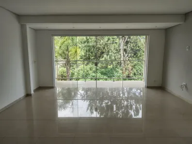 Casa com 4 Quartos para alugar, 300m² no Chácara Canta Galo, Cotia