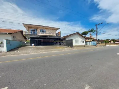 Sobrado com 4 Quartos à venda, 532m² no Boa Vista, Joinville