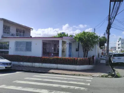 Casa com 4 Quartos para alugar, 300m² no Salgado Filho, Aracaju