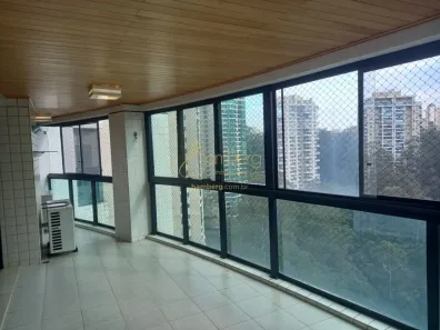 Apartamento com 4 Quartos para alugar, 191m² no Jardim Morumbi, São Paulo