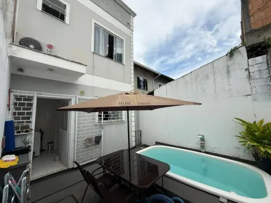 Casa com 2 Quartos à venda, 73m² no Bela Vista, Palhoça