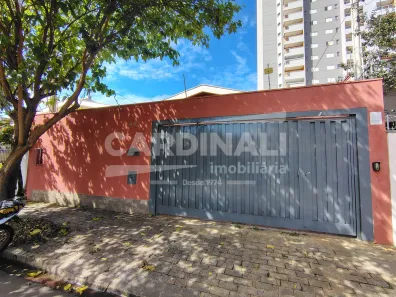 Casa com 3 Quartos para alugar, 170m² no Jardim Macarenco, São Carlos
