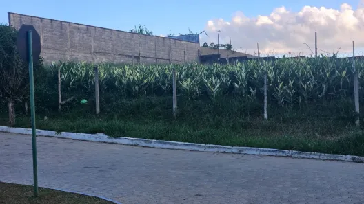 Lote/Terreno à venda, 1050m² no Granville, Juiz de Fora