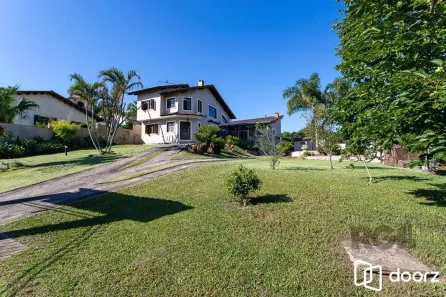 Casa com 3 Quartos à venda, 249m² no Vila Nova, Porto Alegre