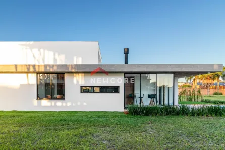 Casa de Condomínio com 3 Quartos à venda, 218m² no Torres, Torres