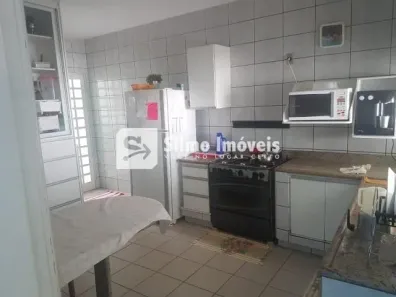 Sobrado com 3 Quartos à venda, 252m² no Centro, Uberlândia