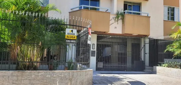Apartamento com 3 Quartos para alugar, 95m² no Zona 07, Maringá