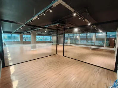 Sala Comercial para venda ou aluguel, 200m² no Barra Olímpica, Rio de Janeiro