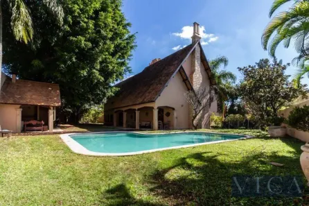 Casa com 5 Quartos para alugar, 750m² no Alphaville Residencial Zero, Barueri