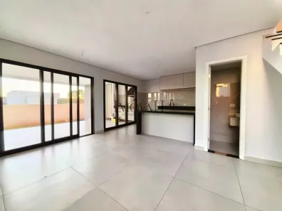 Casa de Condomínio com 4 Quartos à venda, 200m² no Conjunto Habitacional Alexandre Urbanas, Londrina