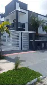 Casa de Condomínio com 2 Quartos à venda, 106m² no Canasvieiras, Florianópolis