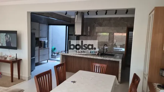 Casa com 4 Quartos à venda, 212m² no Jardim Eldorado, Bauru